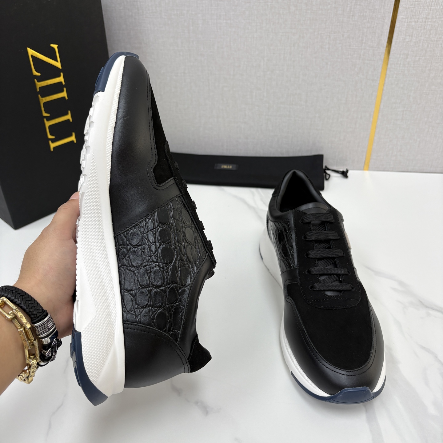 💋💍ZL家新品 Zill* 兹-利 是1970创立的法国奢侈男装品牌 缝线装饰男士休闲运动鞋 当法式奢华邂逅意式 💋💍ZL家新品 Zill* 兹-利 是1970创立的法国奢侈男装品牌 缝线装饰男士休闲运动鞋 当法式奢华邂逅意式