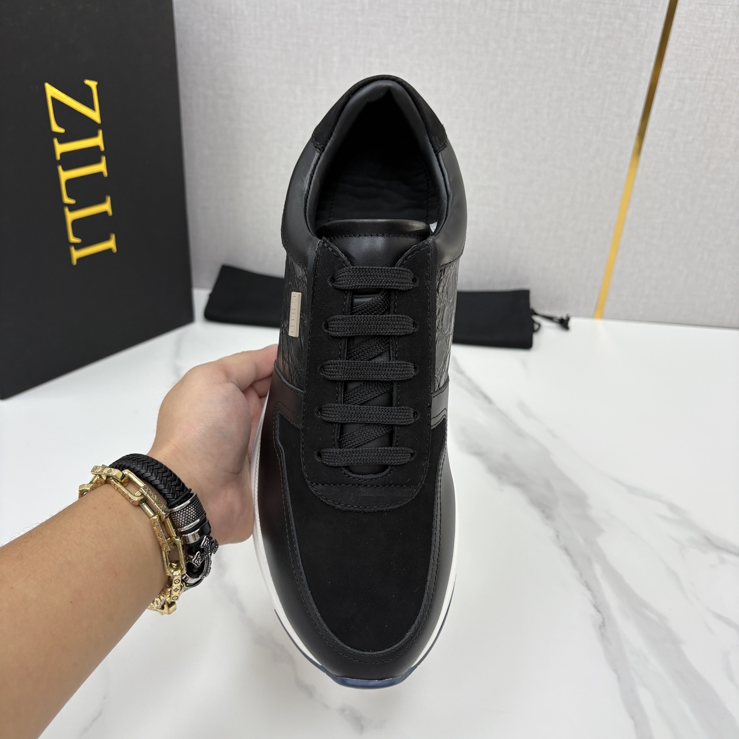 💋💍ZL家新品 Zill* 兹-利 是1970创立的法国奢侈男装品牌 缝线装饰男士休闲运动鞋 当法式奢华邂逅意式 💋💍ZL家新品 Zill* 兹-利 是1970创立的法国奢侈男装品牌 缝线装饰男士休闲运动鞋 当法式奢华邂逅意式