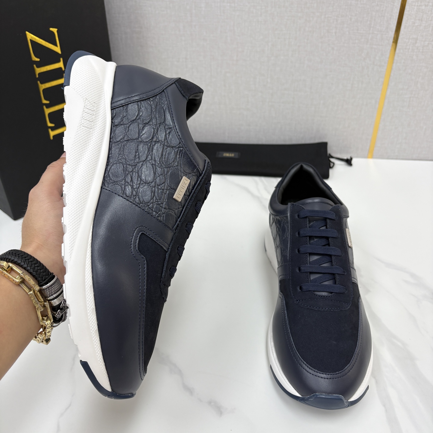 💋💍ZL家新品 Zill* 兹-利 是1970创立的法国奢侈男装品牌 缝线装饰男士休闲运动鞋 当法式奢华邂逅意式 💋💍ZL家新品 Zill* 兹-利 是1970创立的法国奢侈男装品牌 缝线装饰男士休闲运动鞋 当法式奢华邂逅意式