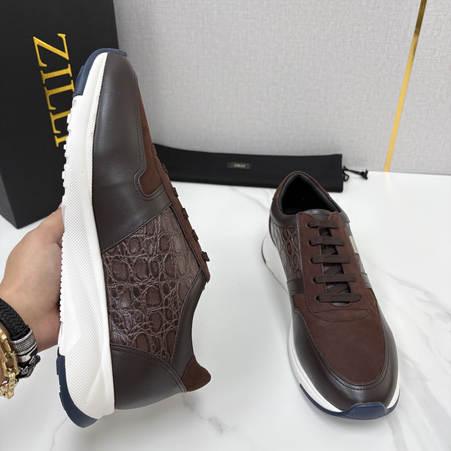 💋💍ZL家新品 Zill* 兹-利 是1970创立的法国奢侈男装品牌 缝线装饰男士休闲运动鞋 当法式奢华邂逅意式 💋💍ZL家新品 Zill* 兹-利 是1970创立的法国奢侈男装品牌 缝线装饰男士休闲运动鞋 当法式奢华邂逅意式