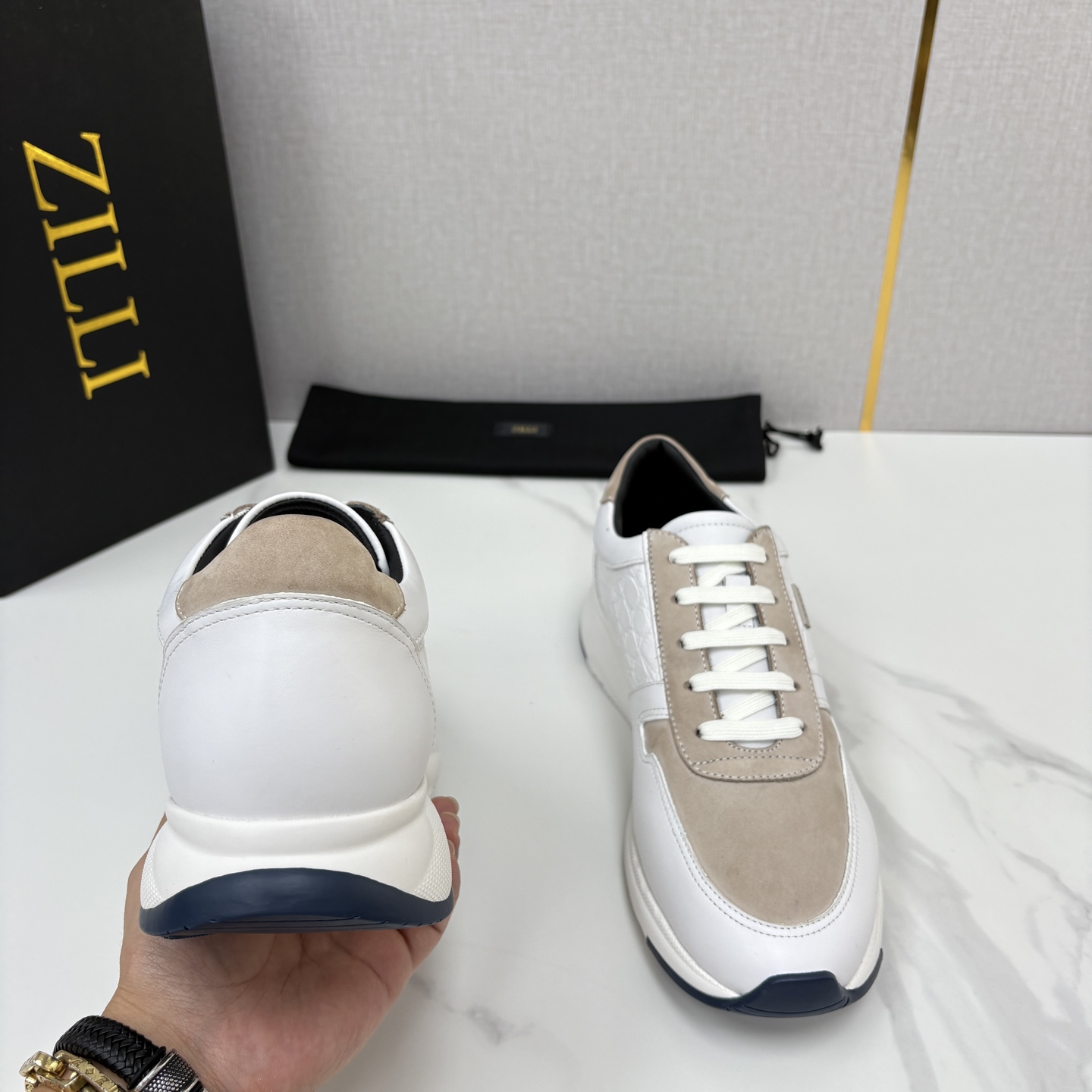 💋💍ZL家新品 Zill* 兹-利 是1970创立的法国奢侈男装品牌 缝线装饰男士休闲运动鞋 当法式奢华邂逅意式 💋💍ZL家新品 Zill* 兹-利 是1970创立的法国奢侈男装品牌 缝线装饰男士休闲运动鞋 当法式奢华邂逅意式