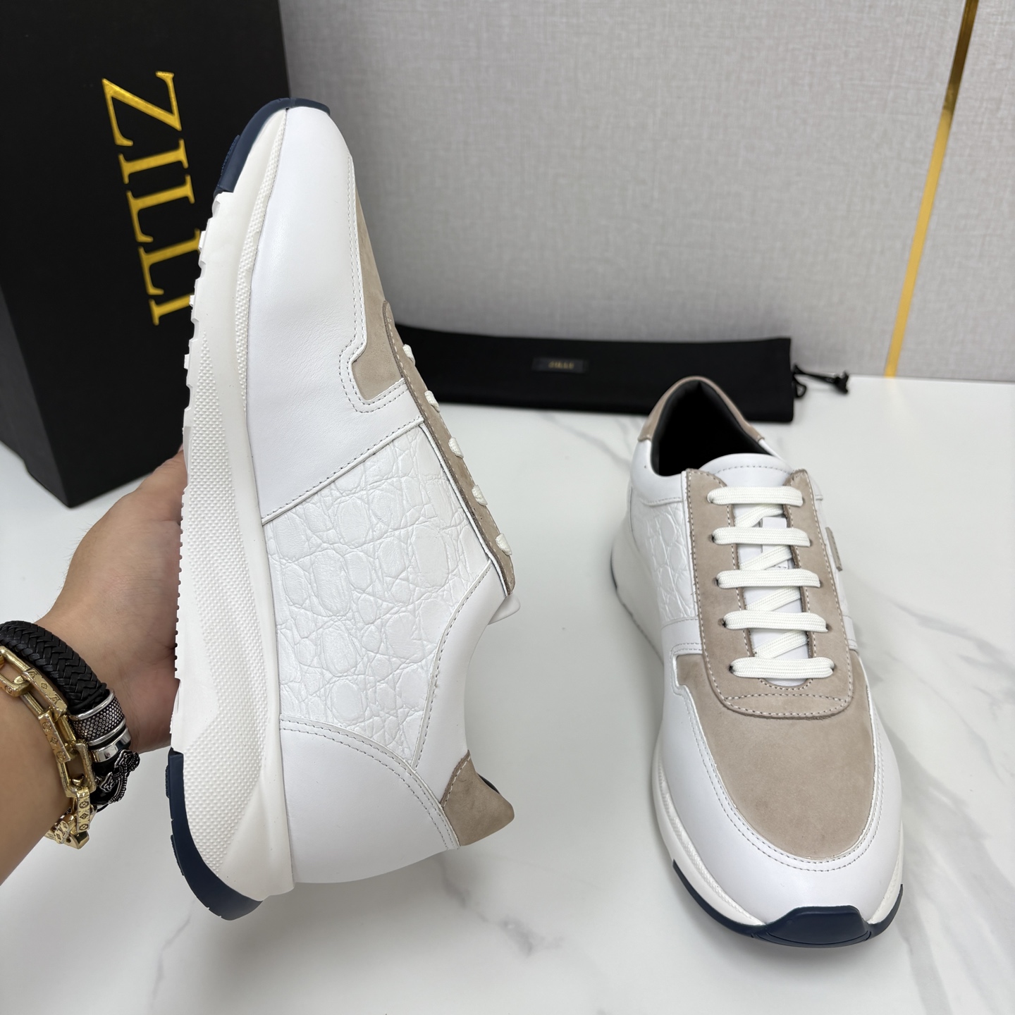 💋💍ZL家新品 Zill* 兹-利 是1970创立的法国奢侈男装品牌 缝线装饰男士休闲运动鞋 当法式奢华邂逅意式 💋💍ZL家新品 Zill* 兹-利 是1970创立的法国奢侈男装品牌 缝线装饰男士休闲运动鞋 当法式奢华邂逅意式