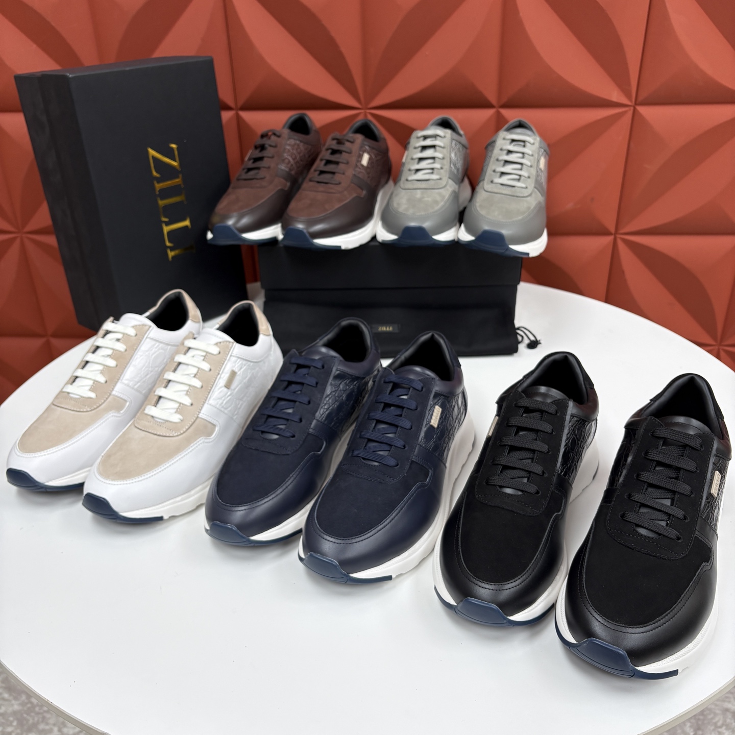 💋💍ZL家新品 Zill* 兹-利 是1970创立的法国奢侈男装品牌 缝线装饰男士休闲运动鞋 当法式奢华邂逅意式 💋💍ZL家新品 Zill* 兹-利 是1970创立的法国奢侈男装品牌 缝线装饰男士休闲运动鞋 当法式奢华邂逅意式