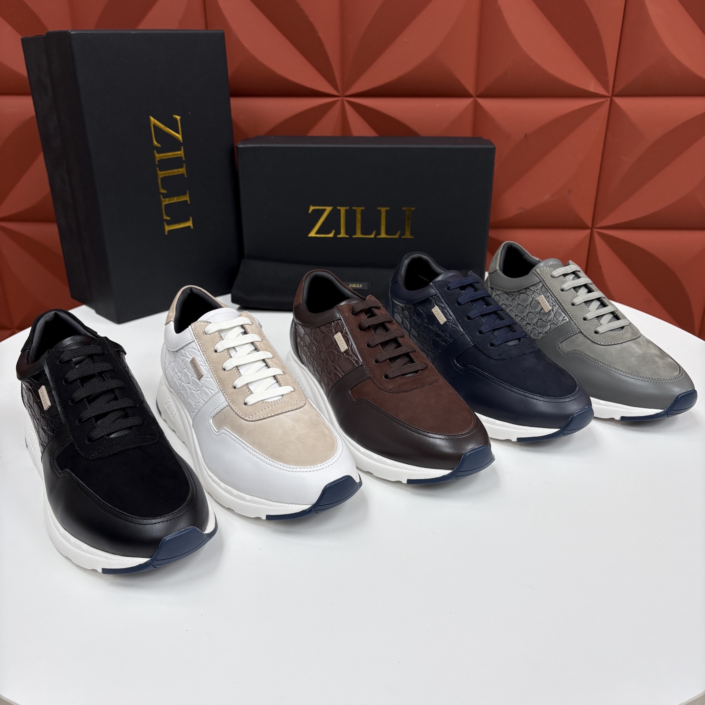 💋💍ZL家新品 Zill* 兹-利 是1970创立的法国奢侈男装品牌 缝线装饰男士休闲运动鞋 当法式奢华邂逅意式 💋💍ZL家新品 Zill* 兹-利 是1970创立的法国奢侈男装品牌 缝线装饰男士休闲运动鞋 当法式奢华邂逅意式