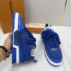 💋💍L家新品 SKATE 复古情侣款运动鞋面包鞋 官方 11,100 本款 L*V Skate 运动鞋以缤纷细节 💋💍L家新品 SKATE 复古情侣款运动鞋面包鞋 官方 11,100 本款 L*V Skate 运动鞋以缤纷细节