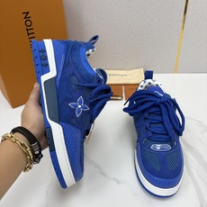 💋💍L家新品 SKATE 复古情侣款运动鞋面包鞋 官方 11,100 本款 L*V Skate 运动鞋以缤纷细节 💋💍L家新品 SKATE 复古情侣款运动鞋面包鞋 官方 11,100 本款 L*V Skate 运动鞋以缤纷细节