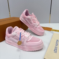 💋💍L家 L~V Trainer 新37 情侣运动鞋 官方 1W+ 尼龙网面水洗变色皮打造 以瞩目色块展现复古篮球鞋的 💋💍L家 L~V Trainer 新37 情侣运动鞋 官方 1W+ 尼龙网面水洗变色皮打造 以瞩目色块展现复古篮球鞋的