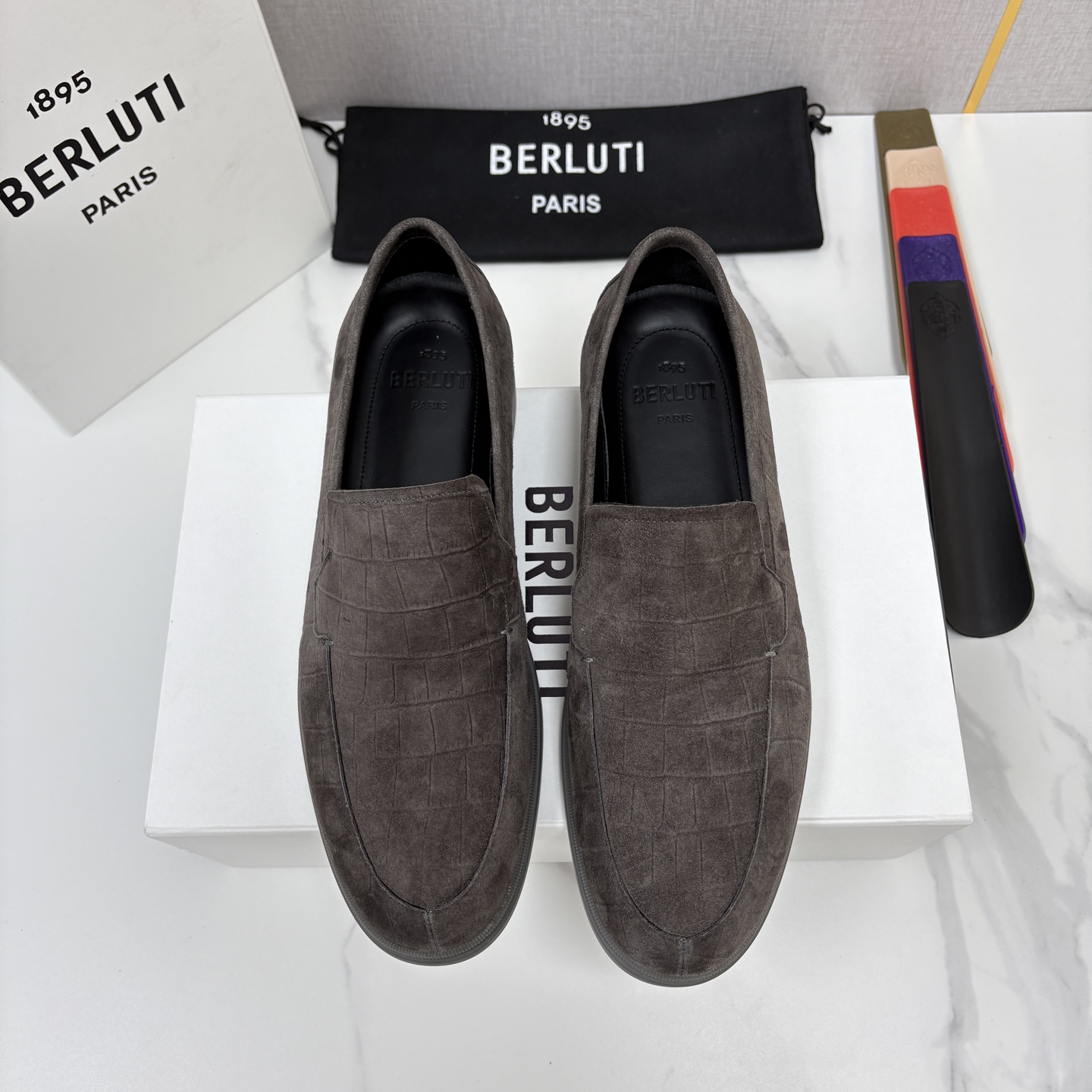 💋💍Berlut* 布鲁提  新款手工擦色拼反毛皮乐福鞋上新    🆕进口反毛山羊皮压鳄鱼纹，优雅与舒适的完美融合   