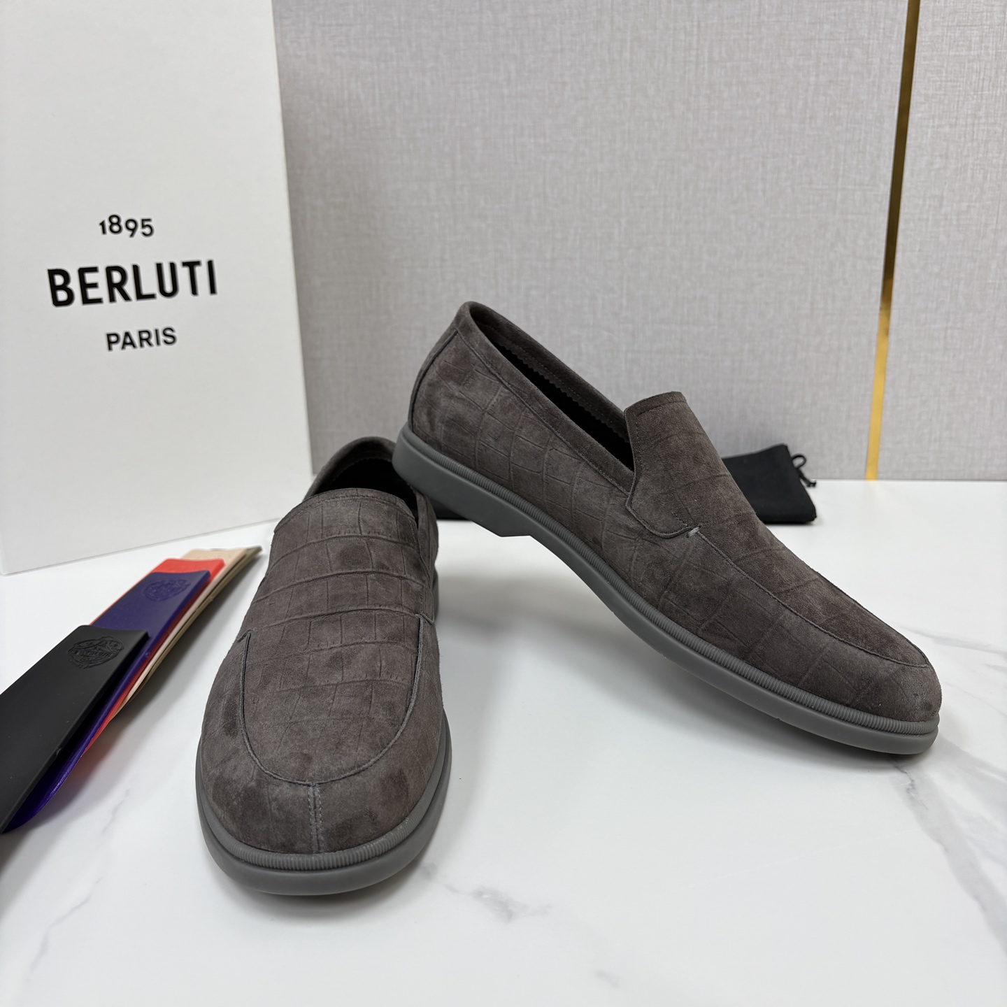 💋💍Berlut* 布鲁提 新款手工擦色拼反毛皮乐福鞋上新 🆕进口反毛山羊皮压鳄鱼纹,优雅与舒适的完美融合 💋💍Berlut* 布鲁提 新款手工擦色拼反毛皮乐福鞋上新 🆕进口反毛山羊皮压鳄鱼纹,优雅与舒适的完美融合