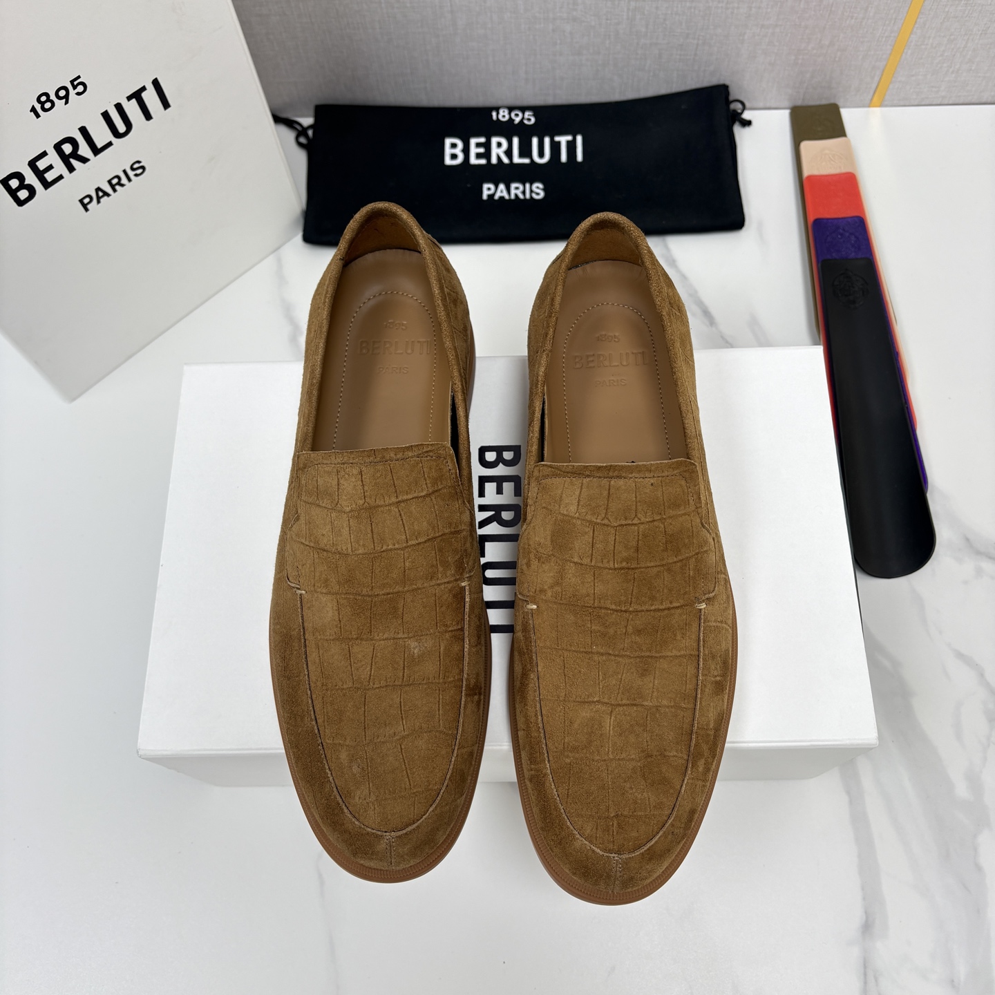 💋💍Berlut* 布鲁提  新款手工擦色拼反毛皮乐福鞋上新    🆕进口反毛山羊皮压鳄鱼纹，优雅与舒适的完美融合   