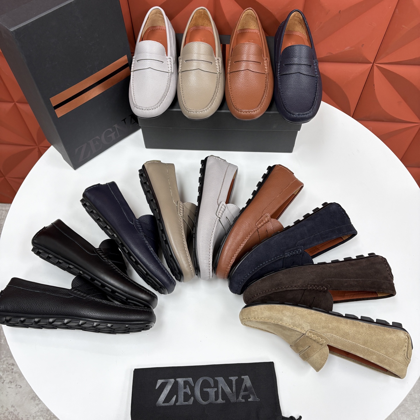 💋💍 代购级 杰尼~亚 Z Zngn* PELLETESSUTA™ 驾车鞋 一脚蹬乐福鞋 此款豆豆鞋采用进口荔 💋💍 代购级 杰尼~亚 Z Zngn* PELLETESSUTA™ 驾车鞋 一脚蹬乐福鞋 此款豆豆鞋采用进口荔