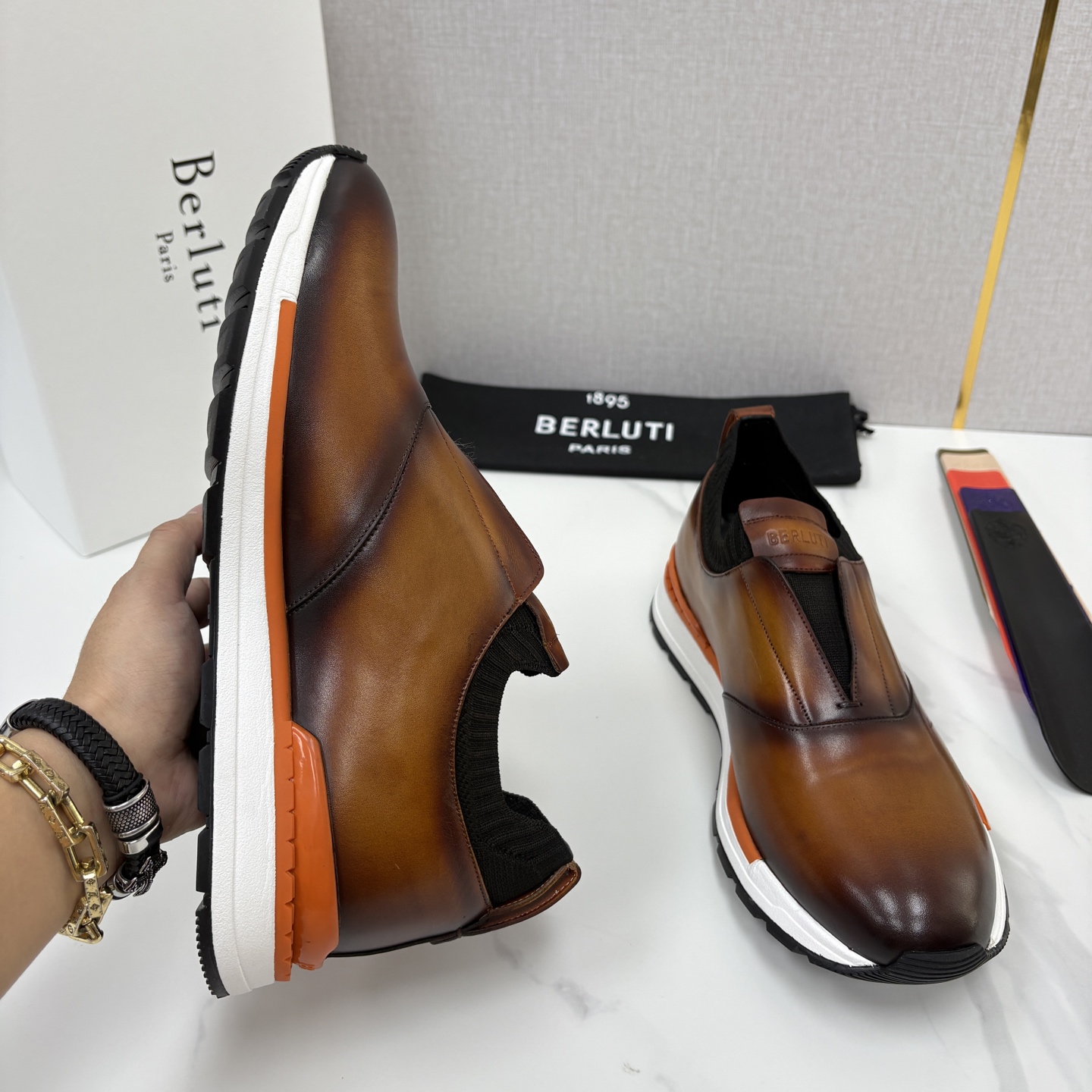 💋💍Berlut* 布鲁提 升级版可做第三代私模大底 Fast Track皮革运动鞋 官方 16700 最新款男士休 💋💍Berlut* 布鲁提 升级版可做第三代私模大底 Fast Track皮革运动鞋 官方 16700 最新款男士休