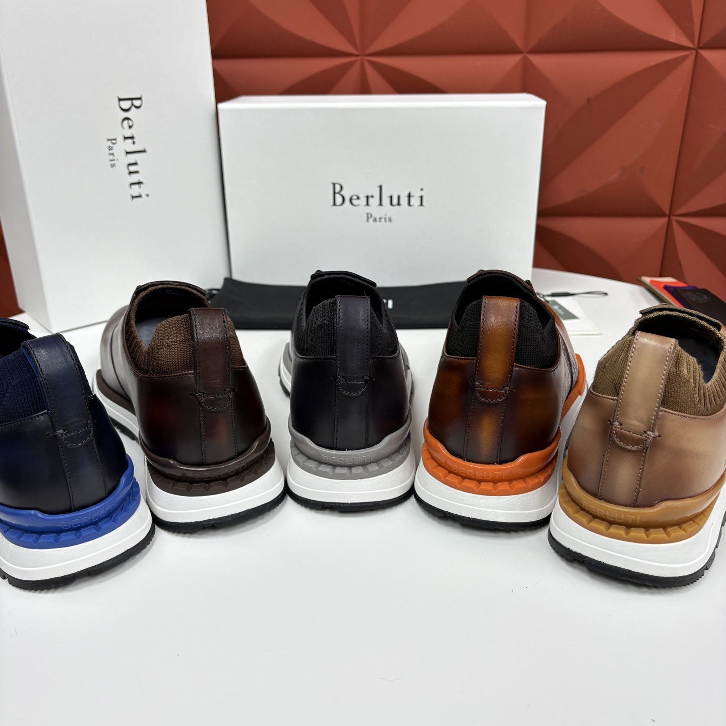 💋💍Berlut* 布鲁提 升级版可做第三代私模大底 Fast Track皮革运动鞋 官方 16700 最新款男士休 💋💍Berlut* 布鲁提 升级版可做第三代私模大底 Fast Track皮革运动鞋 官方 16700 最新款男士休