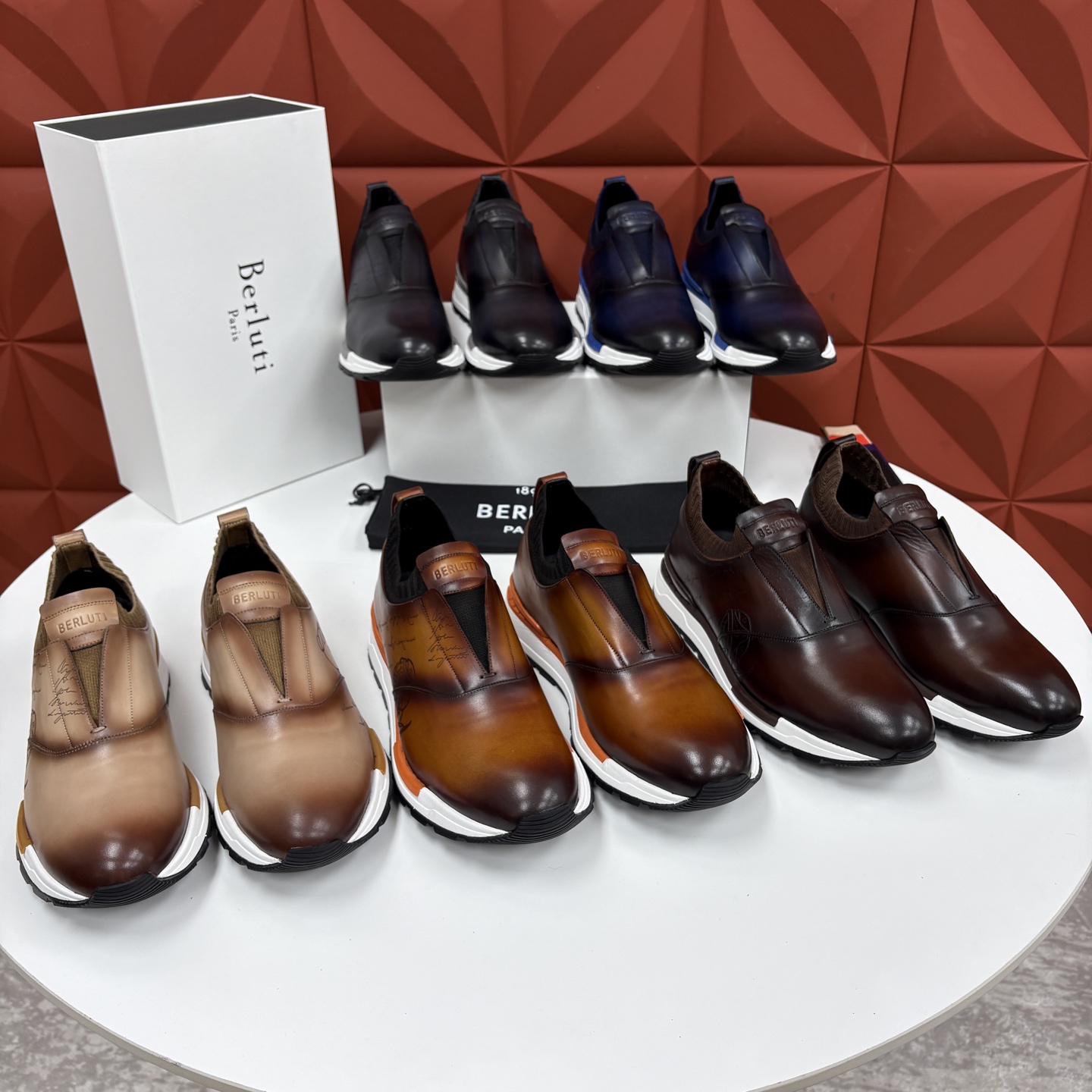💋💍Berlut* 布鲁提 升级版可做第三代私模大底 Fast Track皮革运动鞋 官方 16700 最新款男士休 💋💍Berlut* 布鲁提 升级版可做第三代私模大底 Fast Track皮革运动鞋 官方 16700 最新款男士休