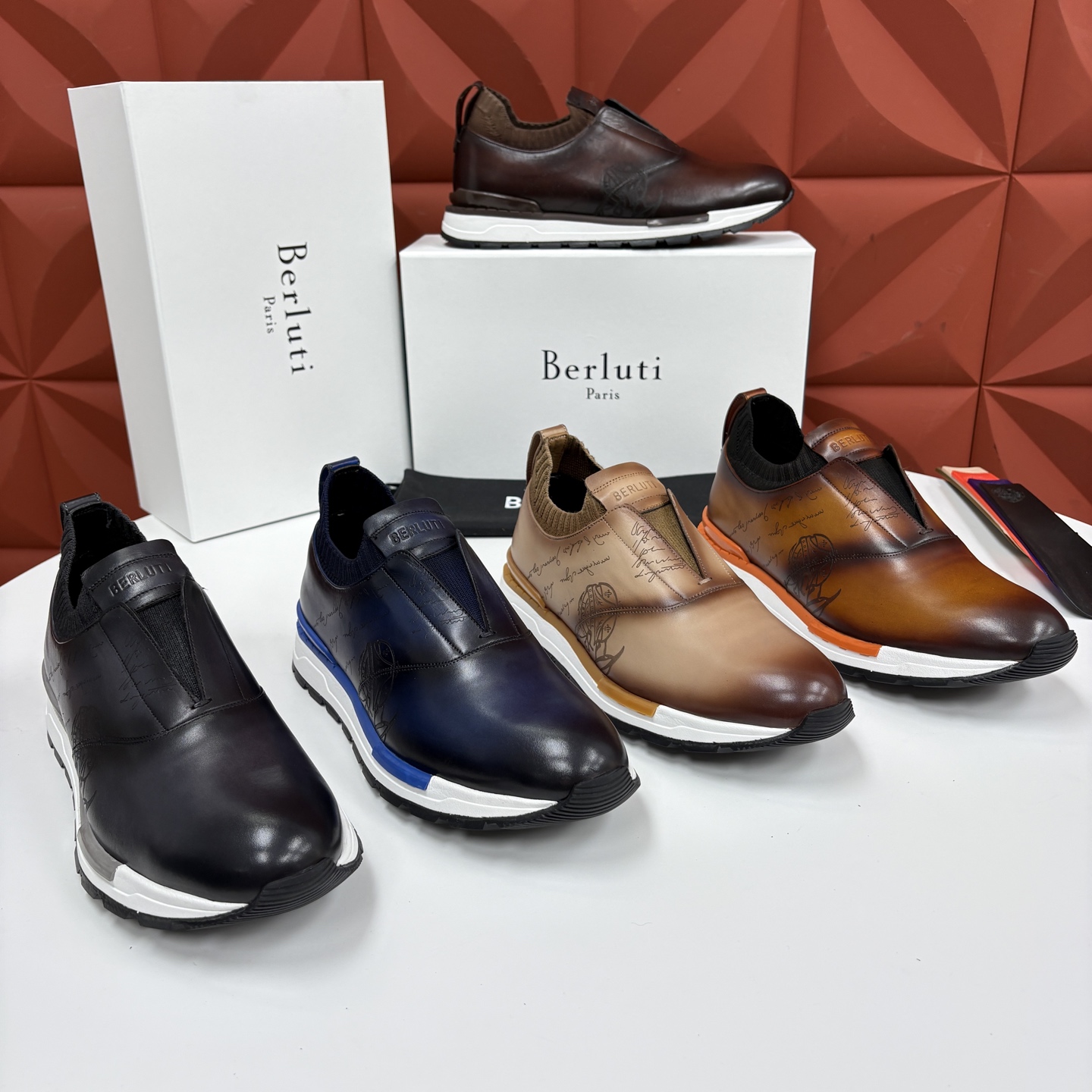💋💍Berlut* 布鲁提 升级版可做第三代私模大底 Fast Track皮革运动鞋 官方 16700 最新款男士休 💋💍Berlut* 布鲁提 升级版可做第三代私模大底 Fast Track皮革运动鞋 官方 16700 最新款男士休
