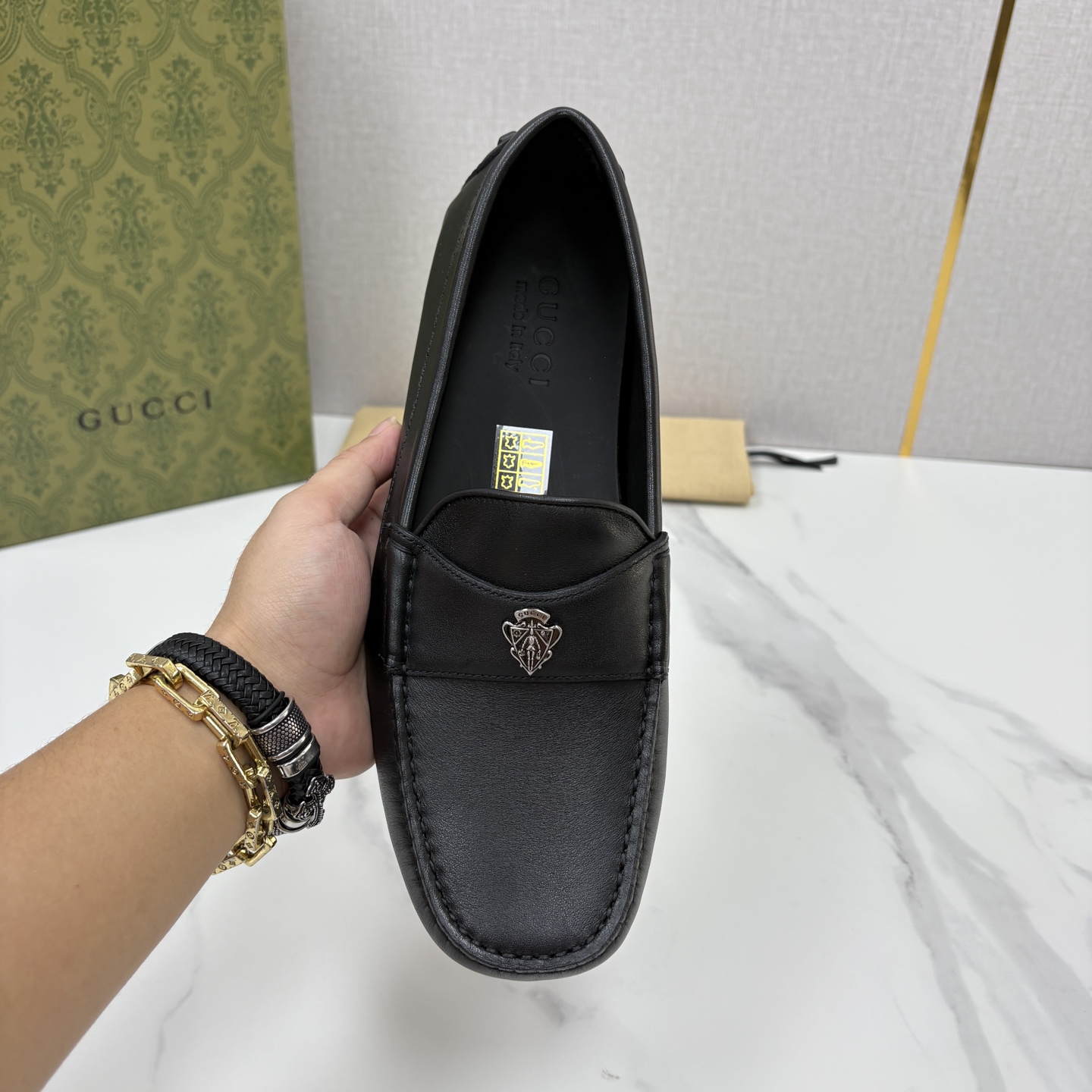 💋💍 G家 代购版 官网同步发售 GUCC* 古～驰  饰马衔扣男士驾车鞋   官方  7,300   经典款式豆豆鞋 