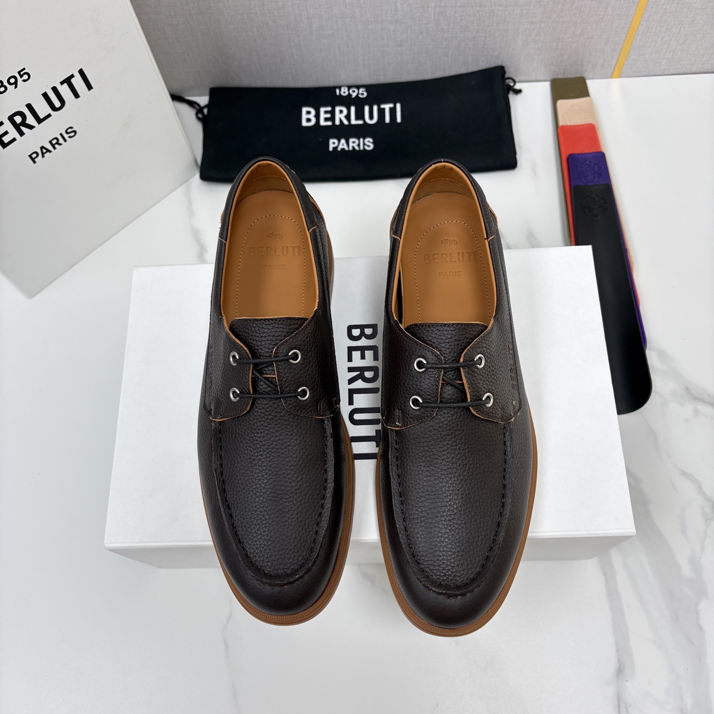 💋💍Berlut* 布鲁提 休闲系带乐福船鞋     绅士日常的轻奢之选    甄选细腻鹿皮🫎🫎打造，皮面肌理饱满柔和，