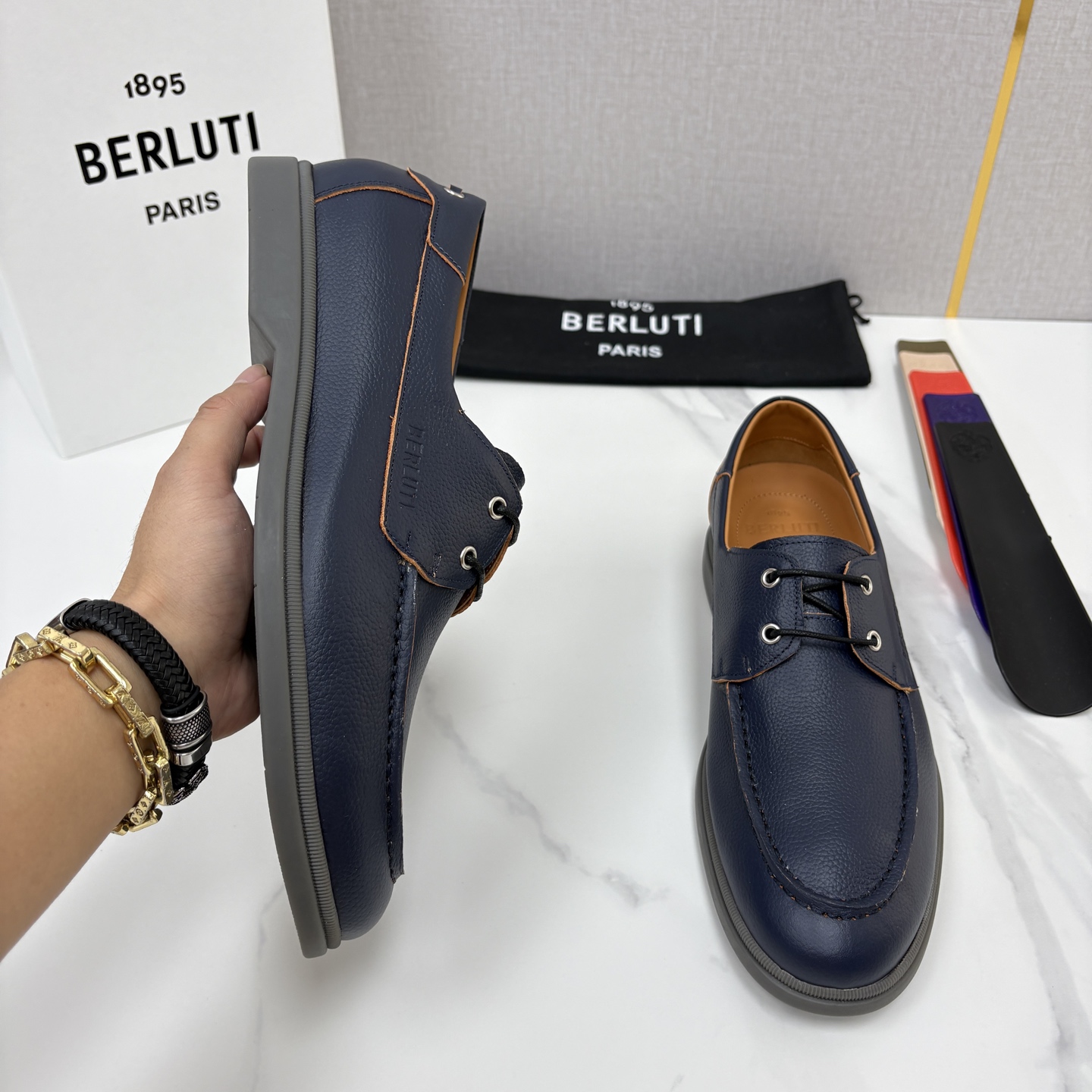 💋💍Berlut* 布鲁提 休闲系带乐福船鞋 绅士日常的轻奢之选 甄选细腻鹿皮🫎🫎打造,皮面肌理饱满柔和, 💋💍Berlut* 布鲁提 休闲系带乐福船鞋 绅士日常的轻奢之选 甄选细腻鹿皮🫎🫎打造,皮面肌理饱满柔和,