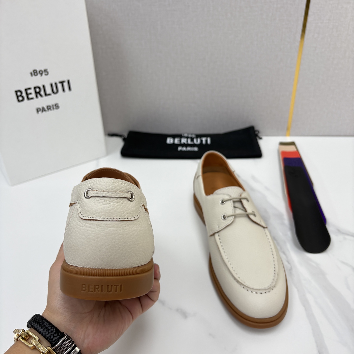 💋💍Berlut* 布鲁提 休闲系带乐福船鞋 绅士日常的轻奢之选 甄选细腻鹿皮🫎🫎打造,皮面肌理饱满柔和, 💋💍Berlut* 布鲁提 休闲系带乐福船鞋 绅士日常的轻奢之选 甄选细腻鹿皮🫎🫎打造,皮面肌理饱满柔和,