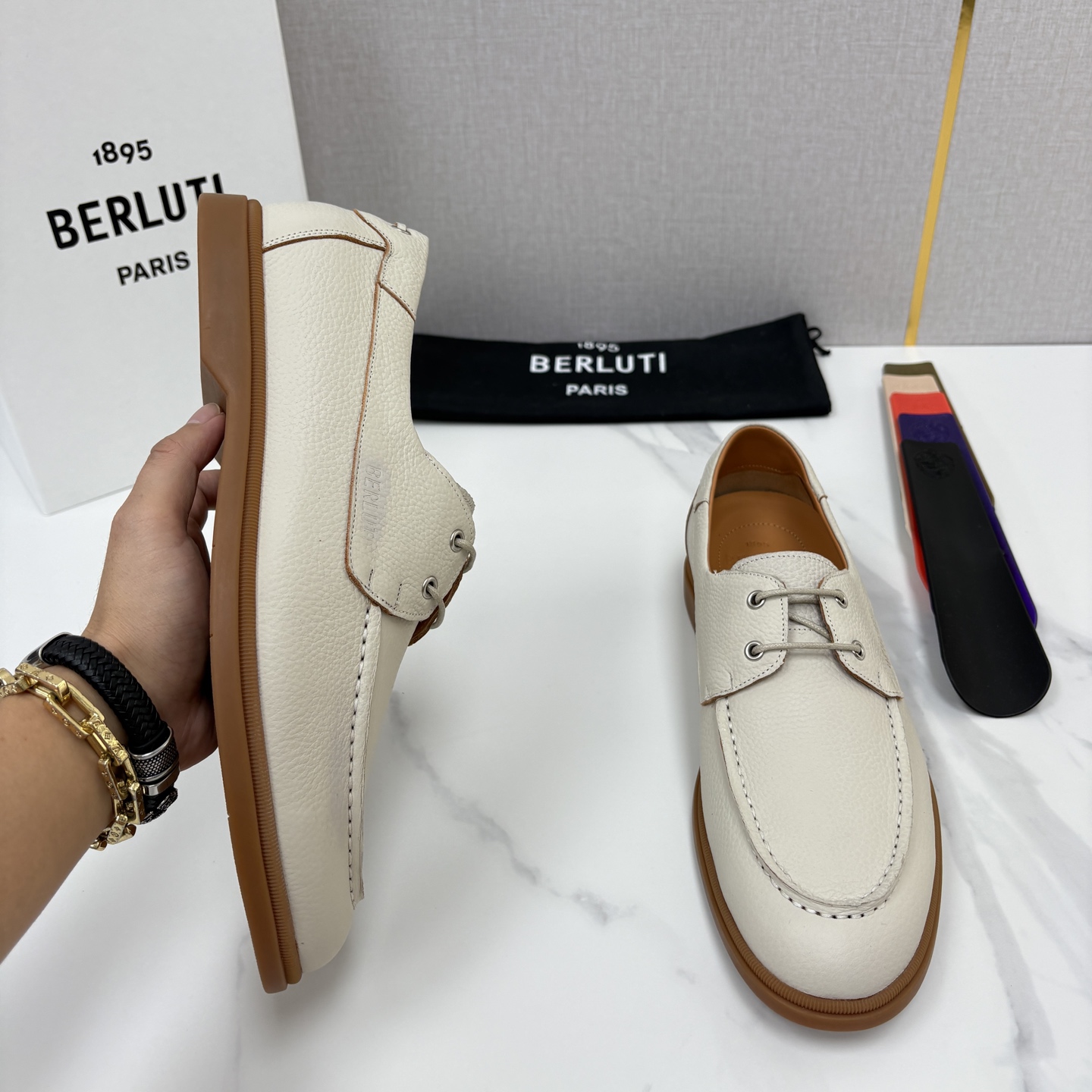 💋💍Berlut* 布鲁提 休闲系带乐福船鞋 绅士日常的轻奢之选 甄选细腻鹿皮🫎🫎打造,皮面肌理饱满柔和, 💋💍Berlut* 布鲁提 休闲系带乐福船鞋 绅士日常的轻奢之选 甄选细腻鹿皮🫎🫎打造,皮面肌理饱满柔和,