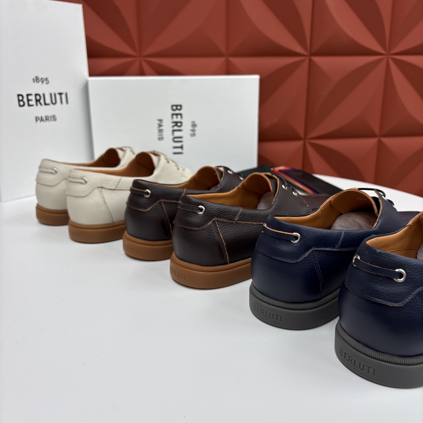 💋💍Berlut* 布鲁提 休闲系带乐福船鞋 绅士日常的轻奢之选 甄选细腻鹿皮🫎🫎打造,皮面肌理饱满柔和, 💋💍Berlut* 布鲁提 休闲系带乐福船鞋 绅士日常的轻奢之选 甄选细腻鹿皮🫎🫎打造,皮面肌理饱满柔和,
