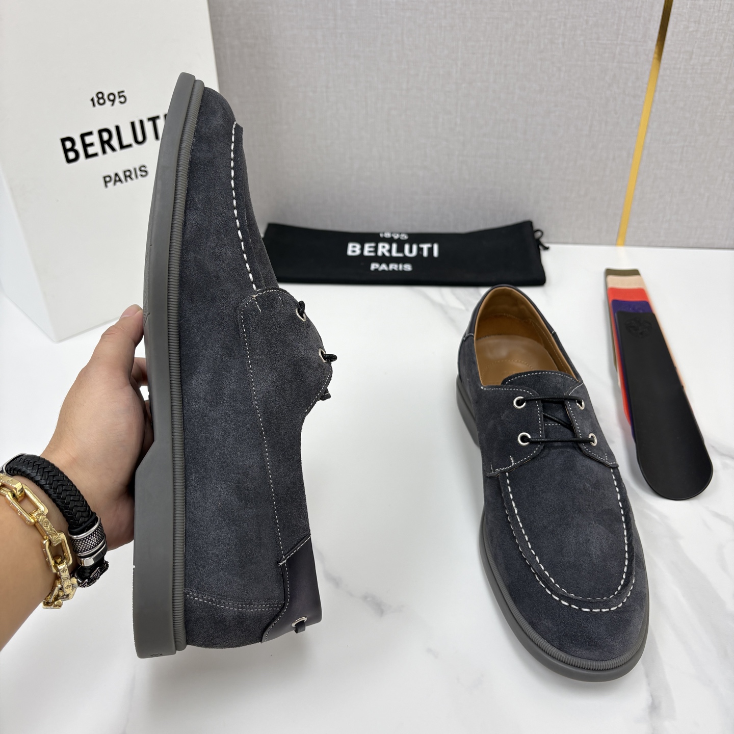 💋💍Berlut* 布鲁提 休闲系带乐福船鞋     绅士日常的轻奢之选    甄选进口细腻反毛皮打造，皮面肌理饱满柔和