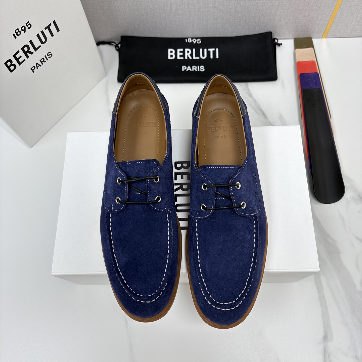 💋💍Berlut* 布鲁提 休闲系带乐福船鞋     绅士日常的轻奢之选    甄选进口细腻反毛皮打造，皮面肌理饱满柔和
