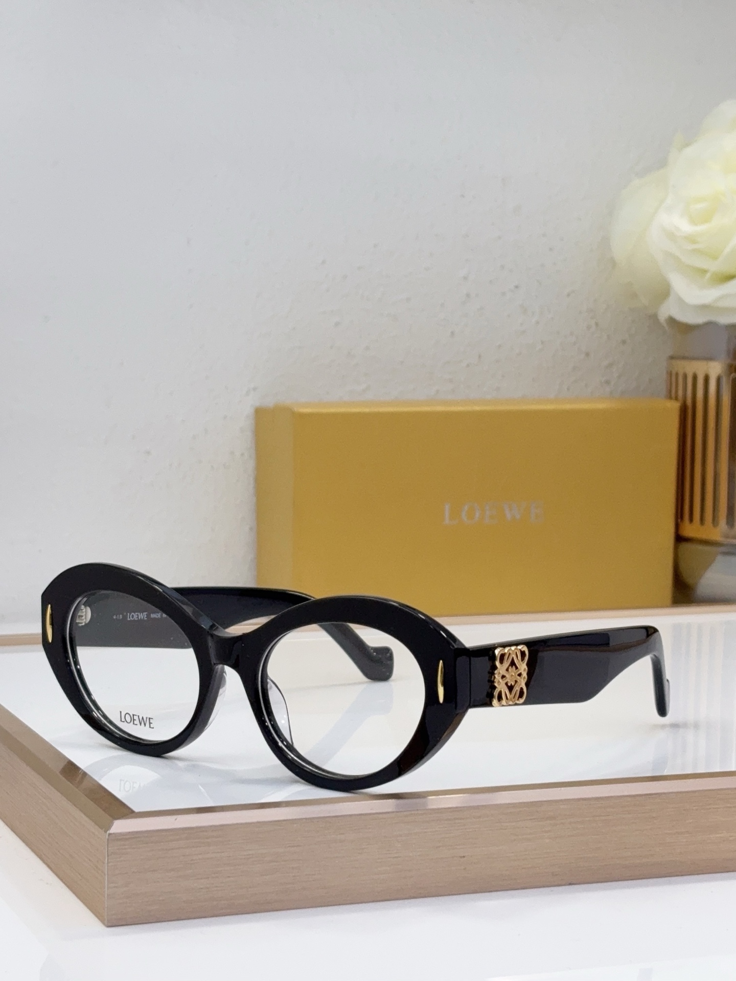 LOEW* Modelo: LW50090I Tamaño: 52口18 140 🉐150