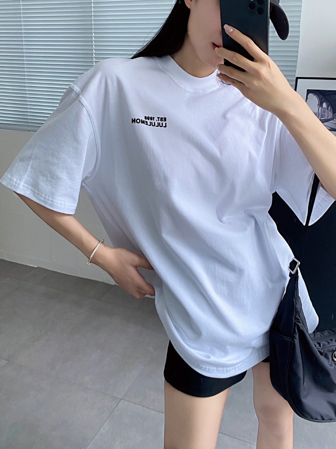 Lululemon t-shirt lounge white yoga