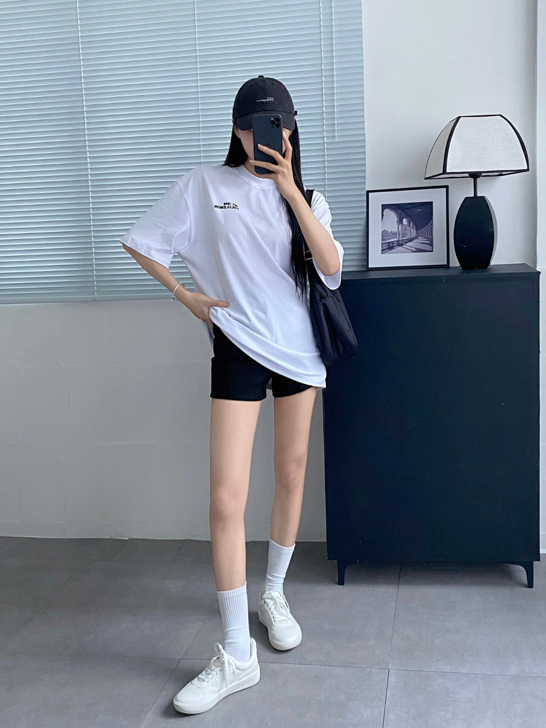 Lululemon t-shirt lounge white yoga