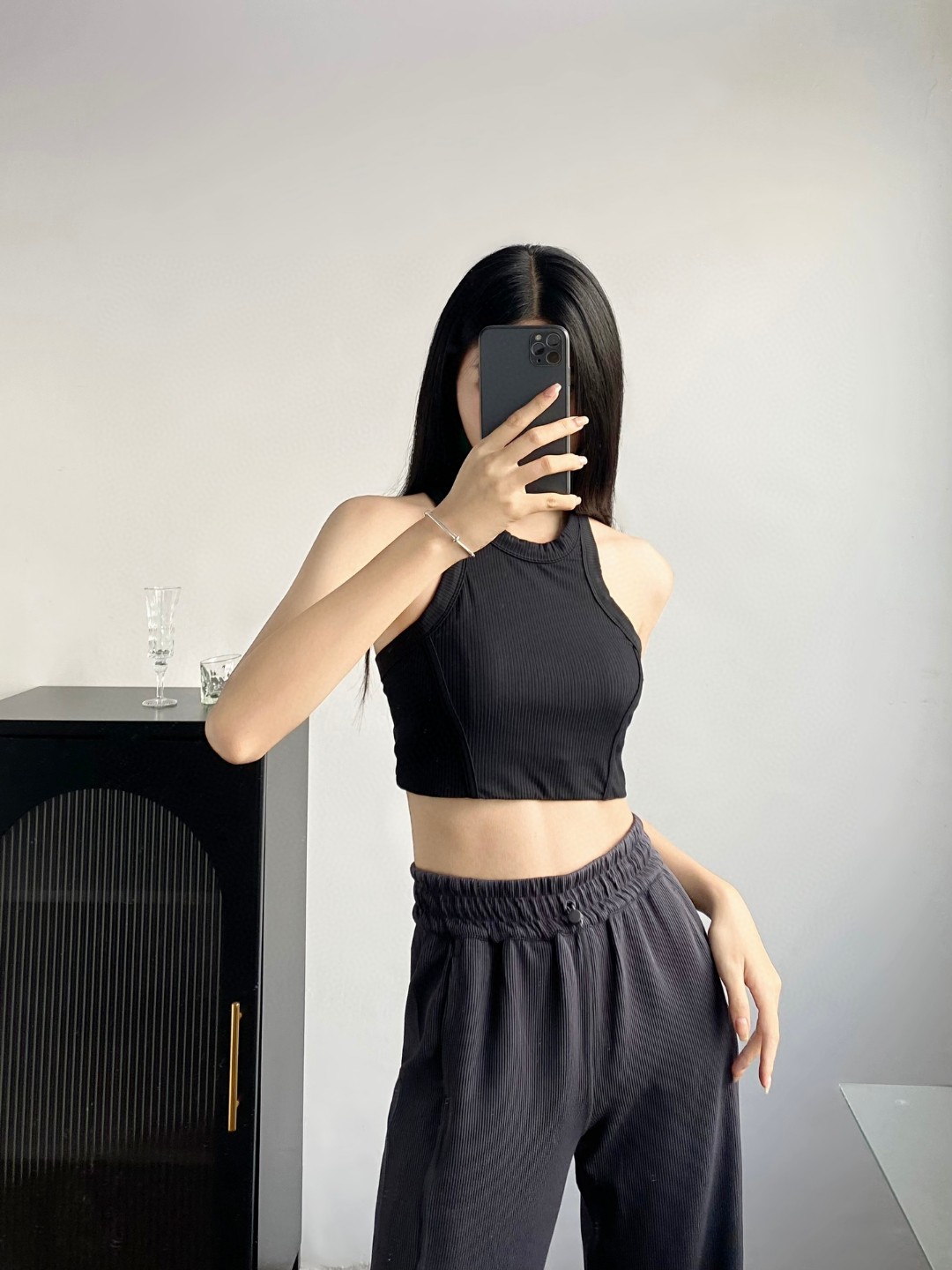 Lululemon sports bra yoga black