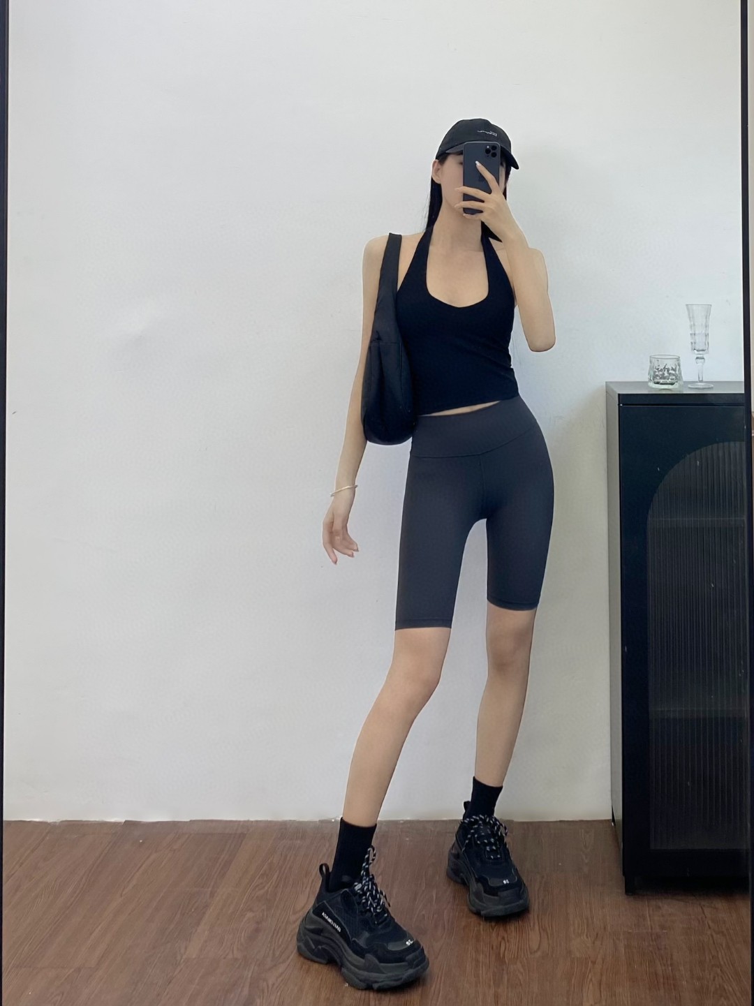 Lululemon Wunder Train shorts training dark gray yoga