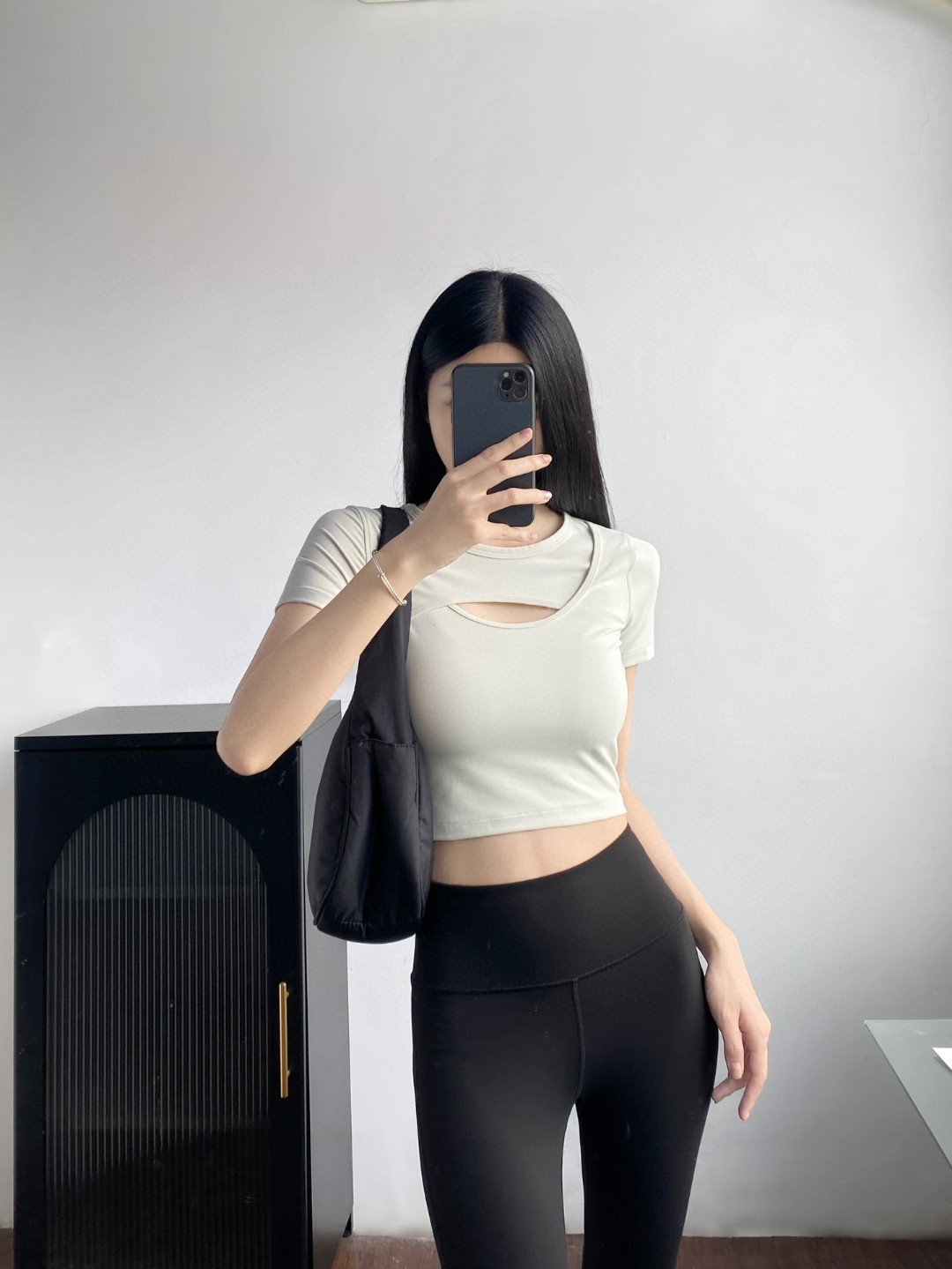 Lululemon Get Centred t-shirt everyday light sage yoga