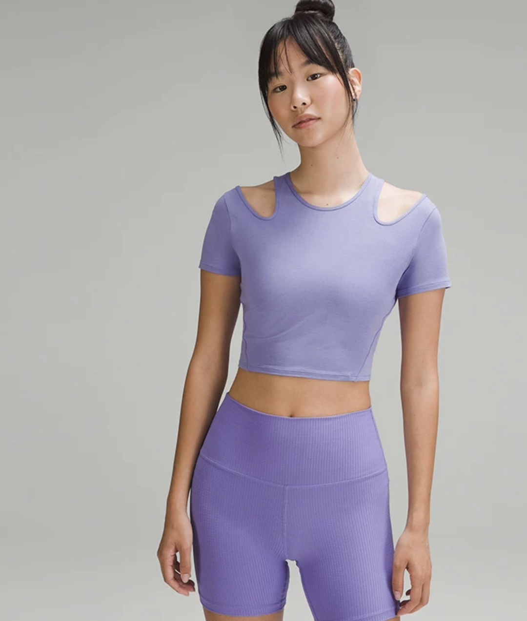 Lululemon t-shirt studio lavender yoga