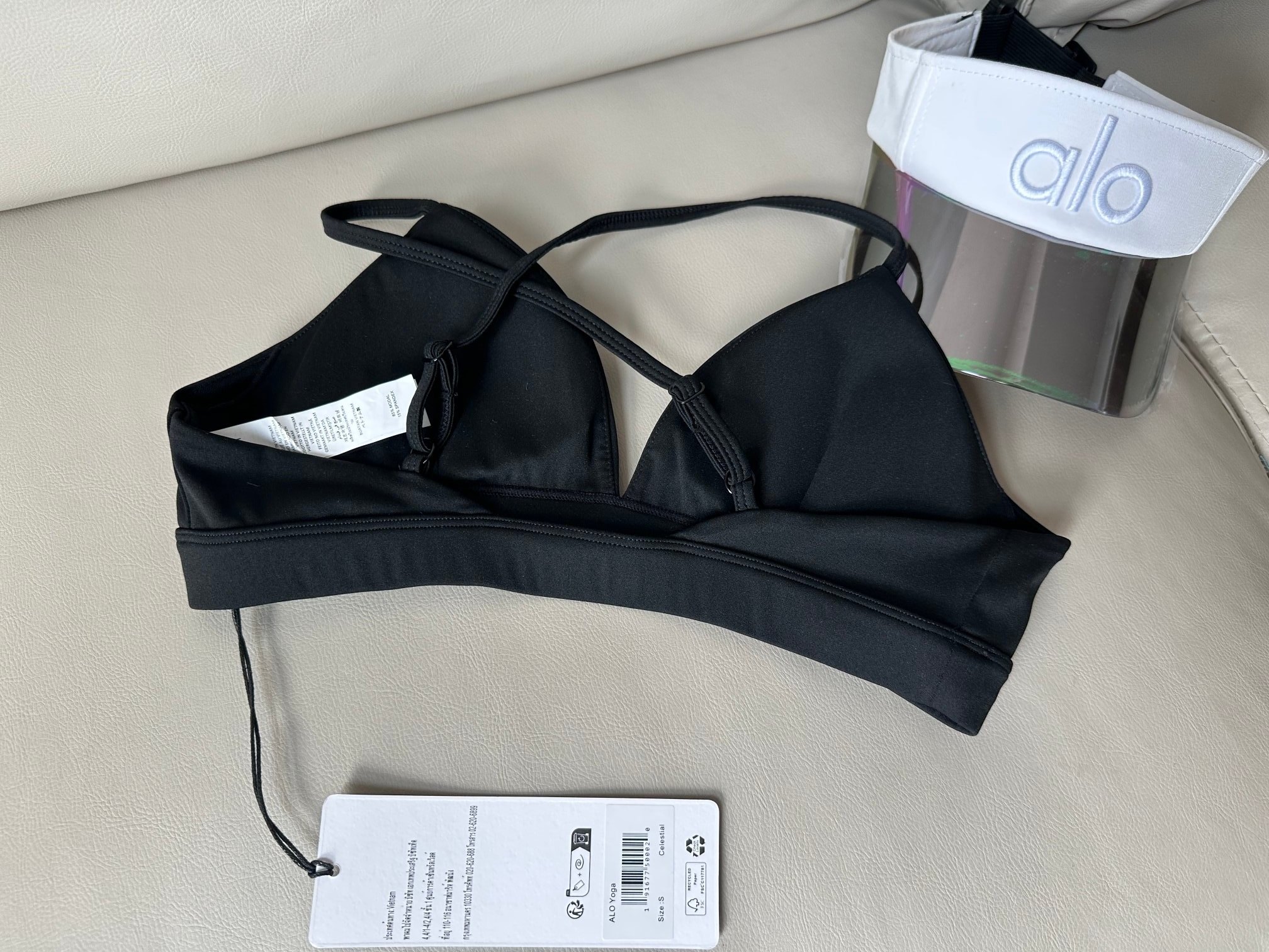 Alo sports bra studio white yoga