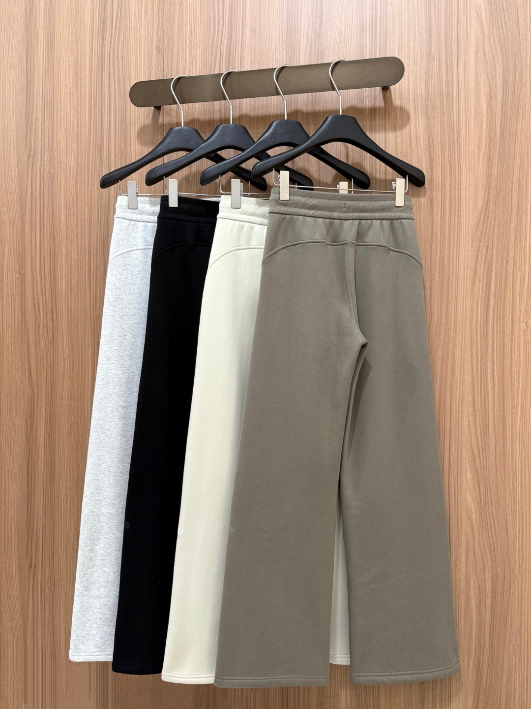 Lulu Leggings Black | White Lulu Leggings yoga