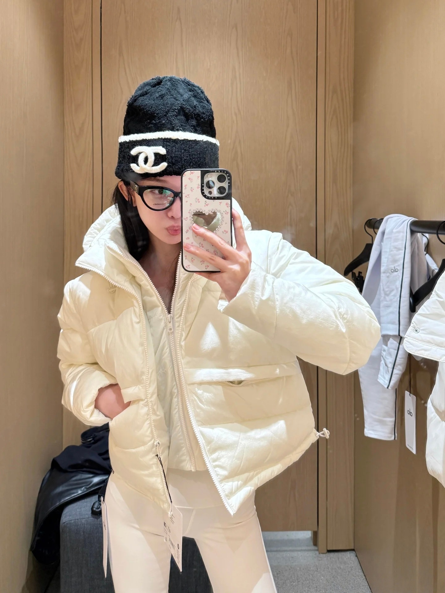 Alo jacket lounge white yoga