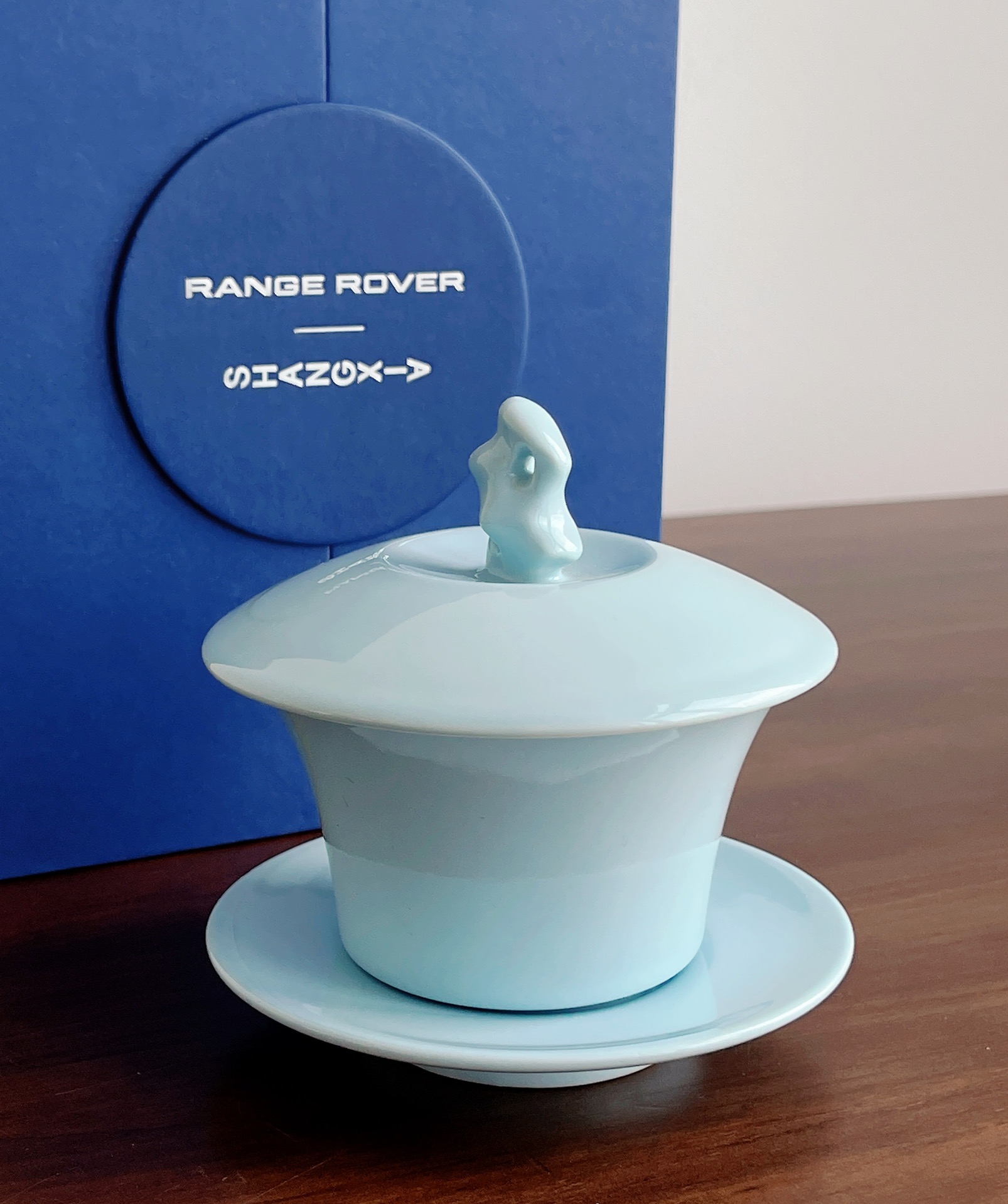 Through the calming fragrance of the Wu Xiang Xuan realm, one can soothe - Perfume 3