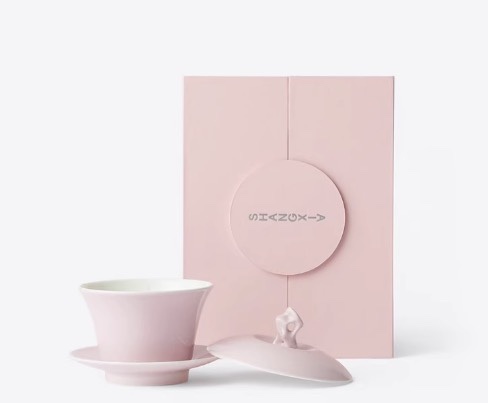 crafted with meticulous attention to detail in fine home fragrance - Perfume 4