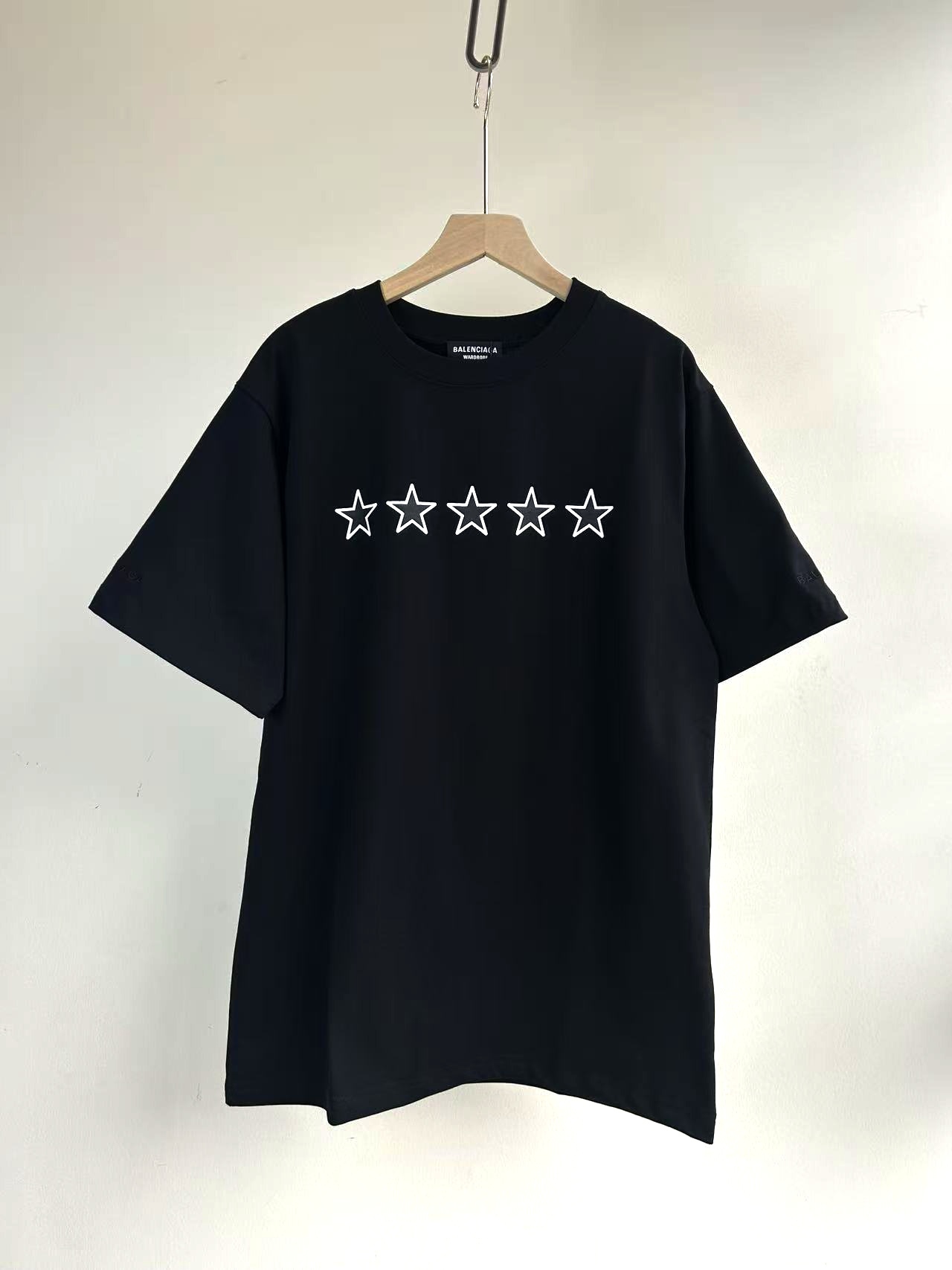 P105 Balenciaga camiseta con estrella de cinco puntas estampada en el frente y la espalda + bordado en los puños, tejid…