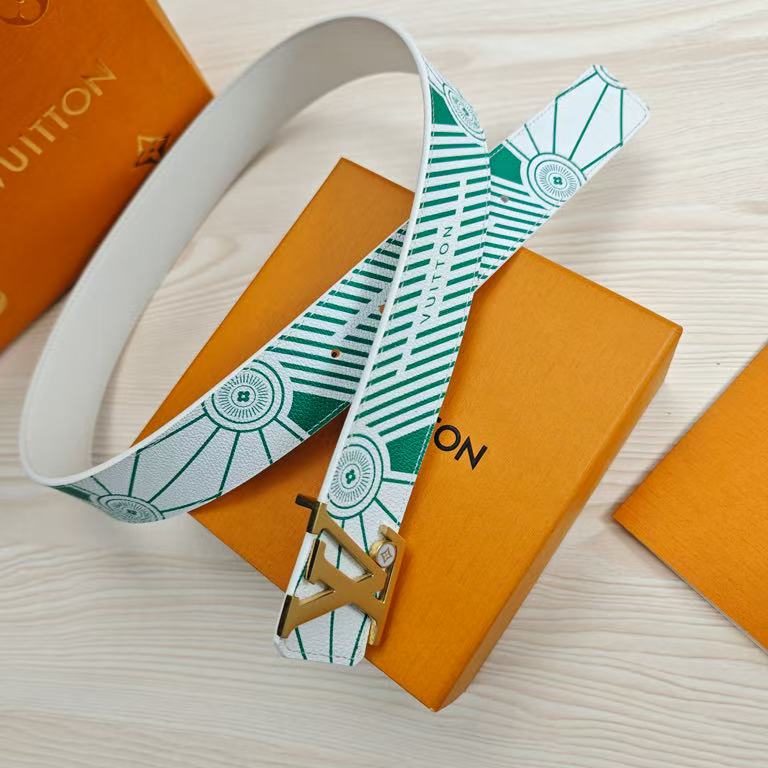 Louis Vuitton Initials 40mm Reversible Belt Green/White Damier Canvas 9 i1756960830498 7520 0 7