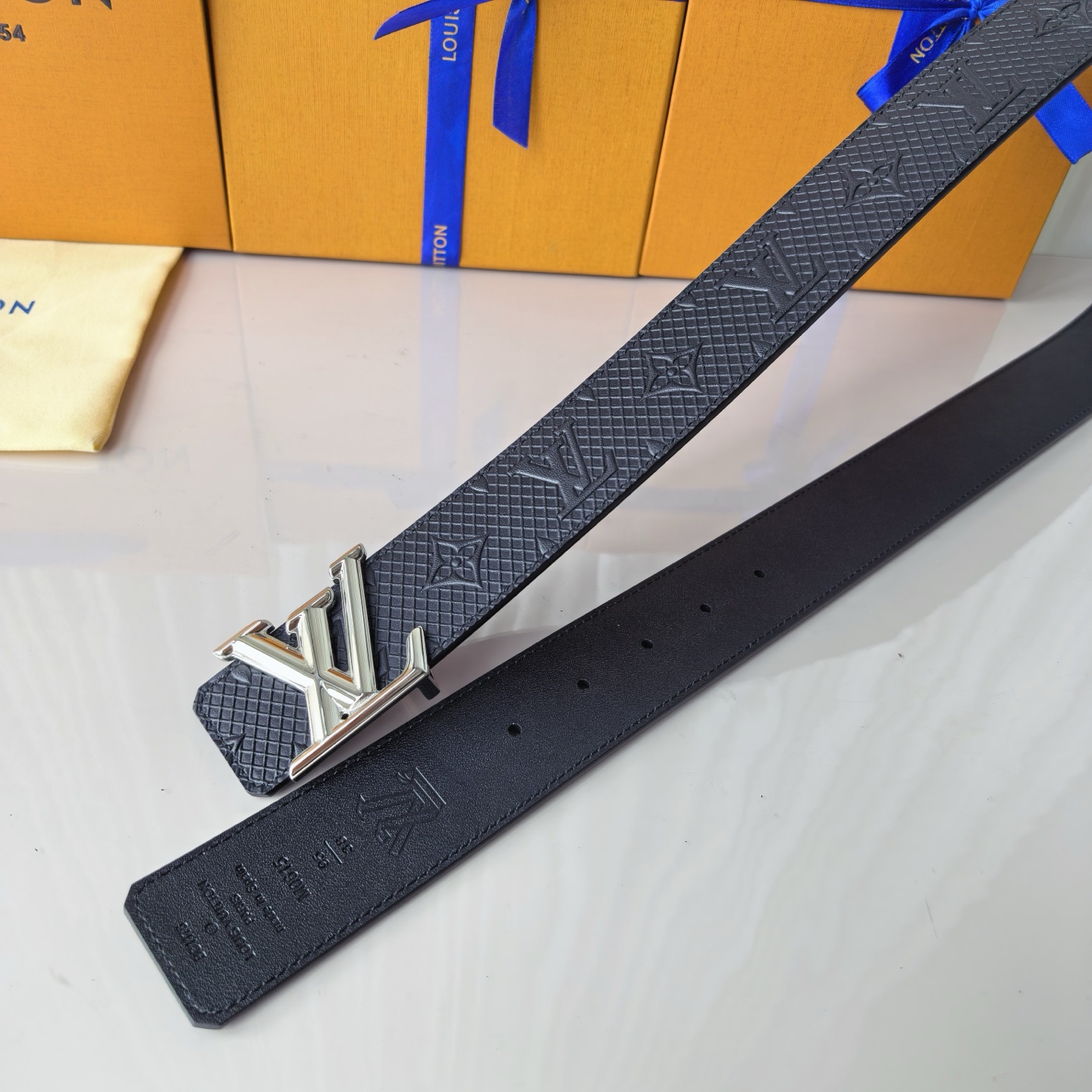 驴家法国🇫🇷原厂皮料 荔枝压花纹路搭配意大利🇮🇹进口尺寸4.0cm 精品五金进口炉内五金