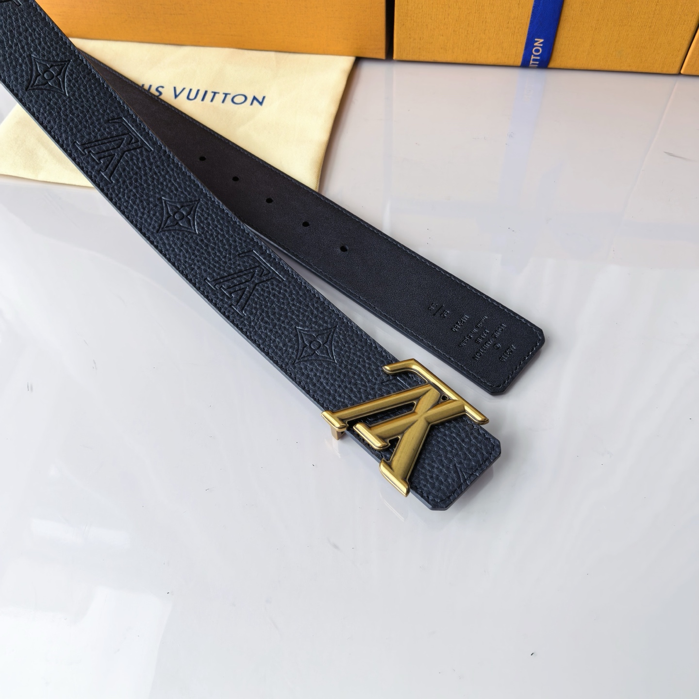 驴家法国🇫🇷原厂皮料 荔枝压花纹路搭配意大利🇮🇹进口尺寸4.0cm 精品五金进口炉内五金