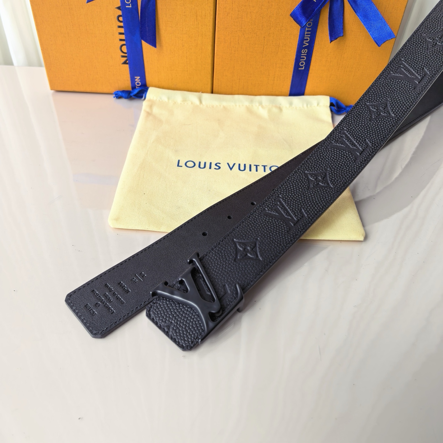 驴家法国🇫🇷原厂皮料荔枝压花搭配意大利🇮🇹进口尺寸4.0cm 精品五金进口炉内五金
