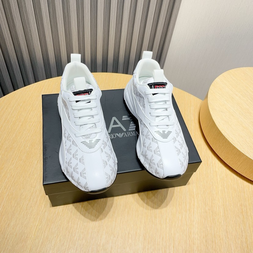 NO:270862,【Armani】New men's fashionable casual shoes are original single quality, high-end quality details are exquisite and exquisite. The upper is made of original high-end leather breathable fabric inside and wear-resistant, non-slip inside and height-enhancing sole, comfortable and classic workmanship, fine workmanship, worthy of sizes 38-44,,armani19860909【Armani】新款男士时尚休闲鞋原单品质,高端精品细节精致考究,鞋面采用原版高端皮革透气布料内里耐磨防滑内增高大底,穿着舒适工艺精典,做工精细,值得拥有码数38-44,,armani,Men's shoes