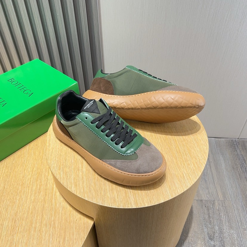 Bottega Veneta Men's Green Leather & Suede Lace-Up Sneakers 4 i1744824117353 6977 0 2