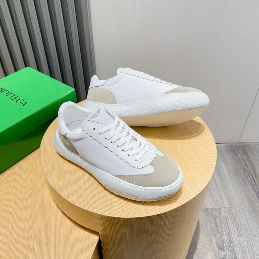 Bottega Veneta White Leather & Suede Trim Basket Sneakers 4 i1744824153601 3270 0 2