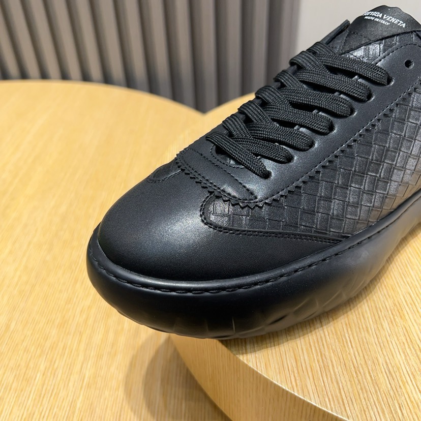 Bottega Veneta Men's Woven Leather Sneakers Lace-Up Shoes, Black, Sizes 38-45 8 i1744825583277 3908 0 6