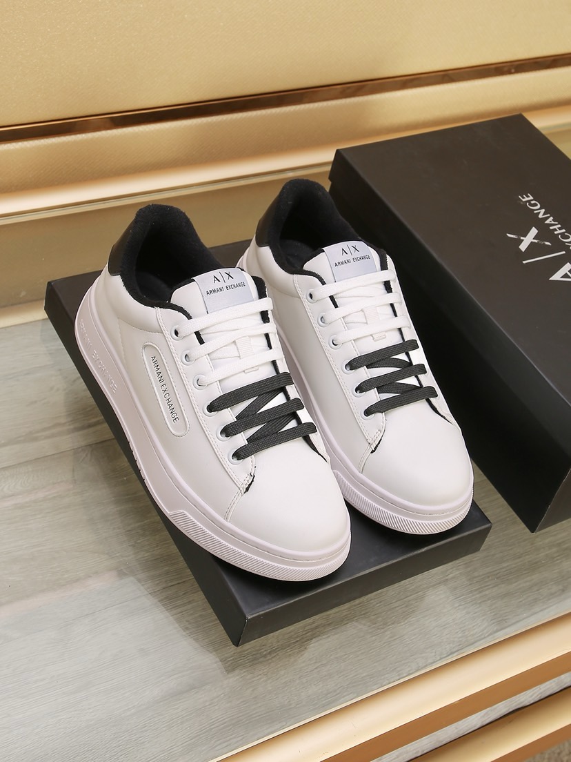 NO:620967,Factory [Armani] Armani's new fashion men's shoes are carefully crafted into international brands. This casual shoe combines high-quality fabrics and exquisite craftsmanship. The upper is made of first-layer cowhide!  The feet are padded with sheepskin lining. The upper foot effect is handsome and stylish. The lightweight rubber outsole makes the foot feel light and comfortable!  Fine workmanship, worth owning Size 38-44 (45 is custom-made and non-refundable),,armani,armani,cowhide,sheepskin19860909工厂【Armani】阿玛尼新款时尚男鞋精心打造国际品牌 此款休闲鞋集优质面料与精湛工艺于一身,鞋面选用头层牛皮制成！羊皮内里垫脚.上脚效果帅气有型,轻质橡胶大底,脚感轻便舒适！做工精细,值得拥有 Size38-44（45定做不退换）,,armani,armani,cowhide,sheepskin,Men's shoes