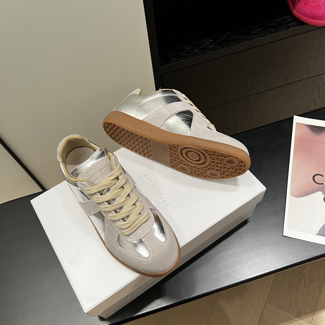 Designer Women Shoes